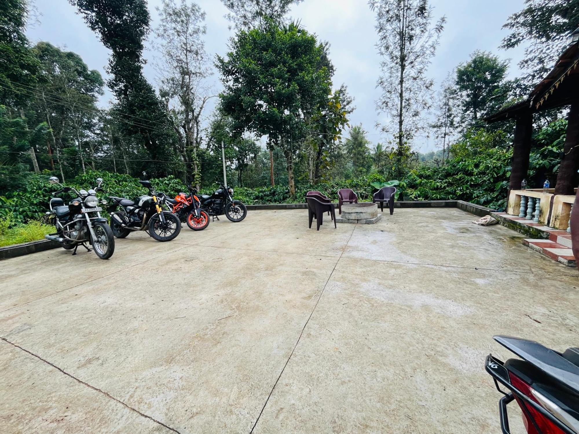 Preetham Homestay Kushālnagar エクステリア 写真
